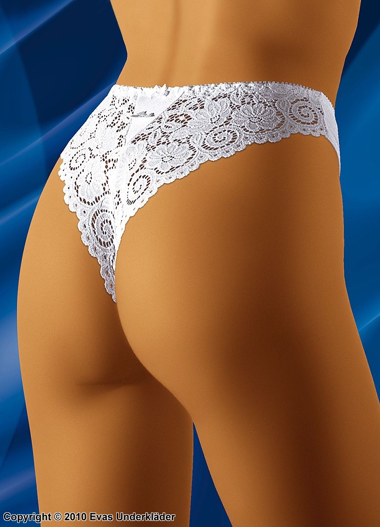 Thong panty with stretch lace